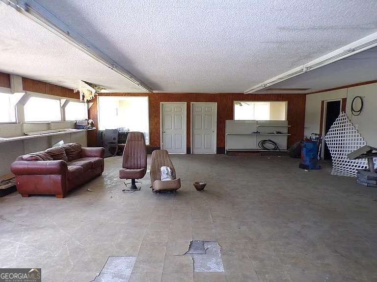 2636 Beechwood Drive Property Photo 7
