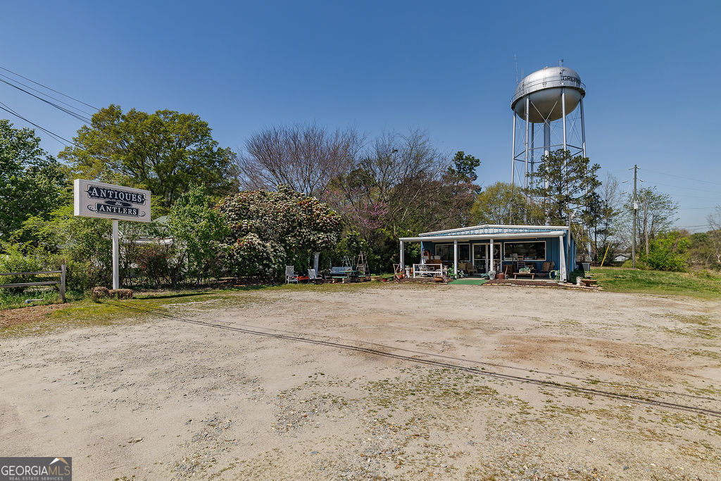 2090 Broad Street Property Photo 14