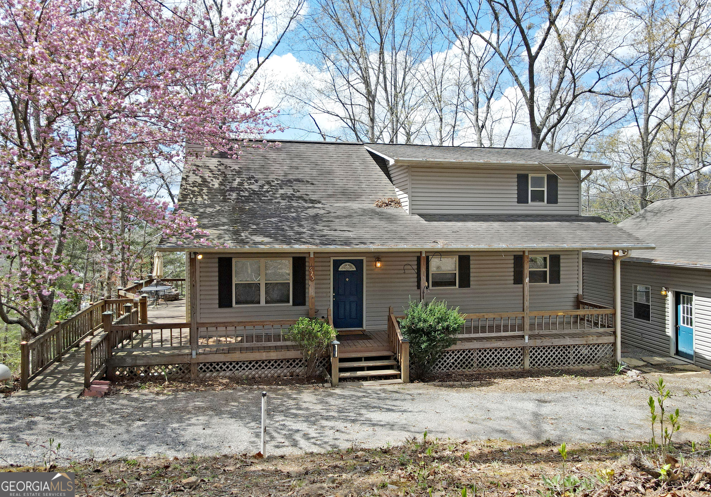 625 Mcridge Road Property Photo 1