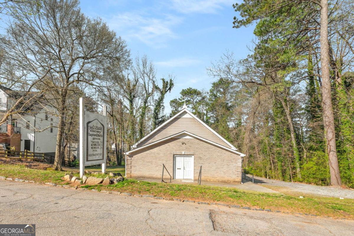 2272 Paul Avenue Nw Property Photo 2