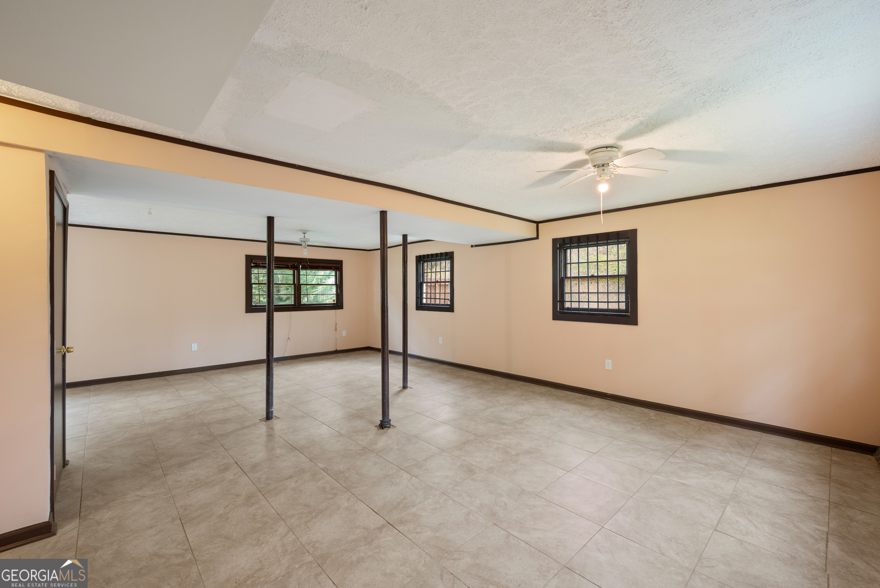 4329 Cedar Valley Lane Property Photo 20