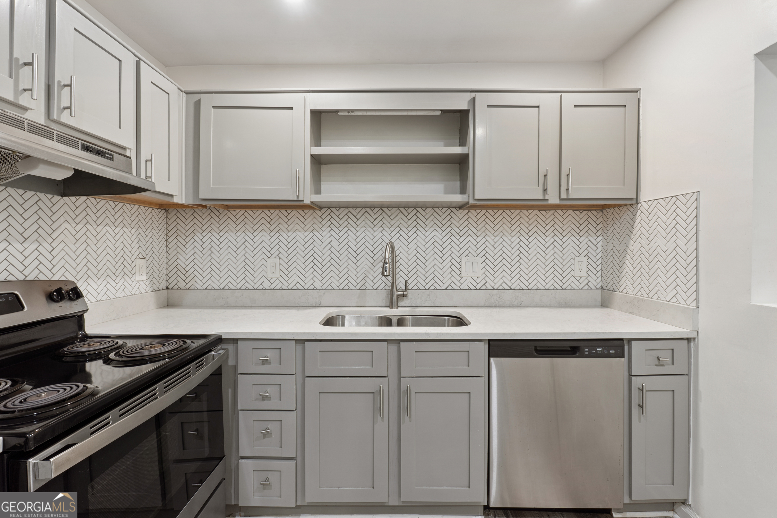 554 Mcgill Place Ne Property Photo 10
