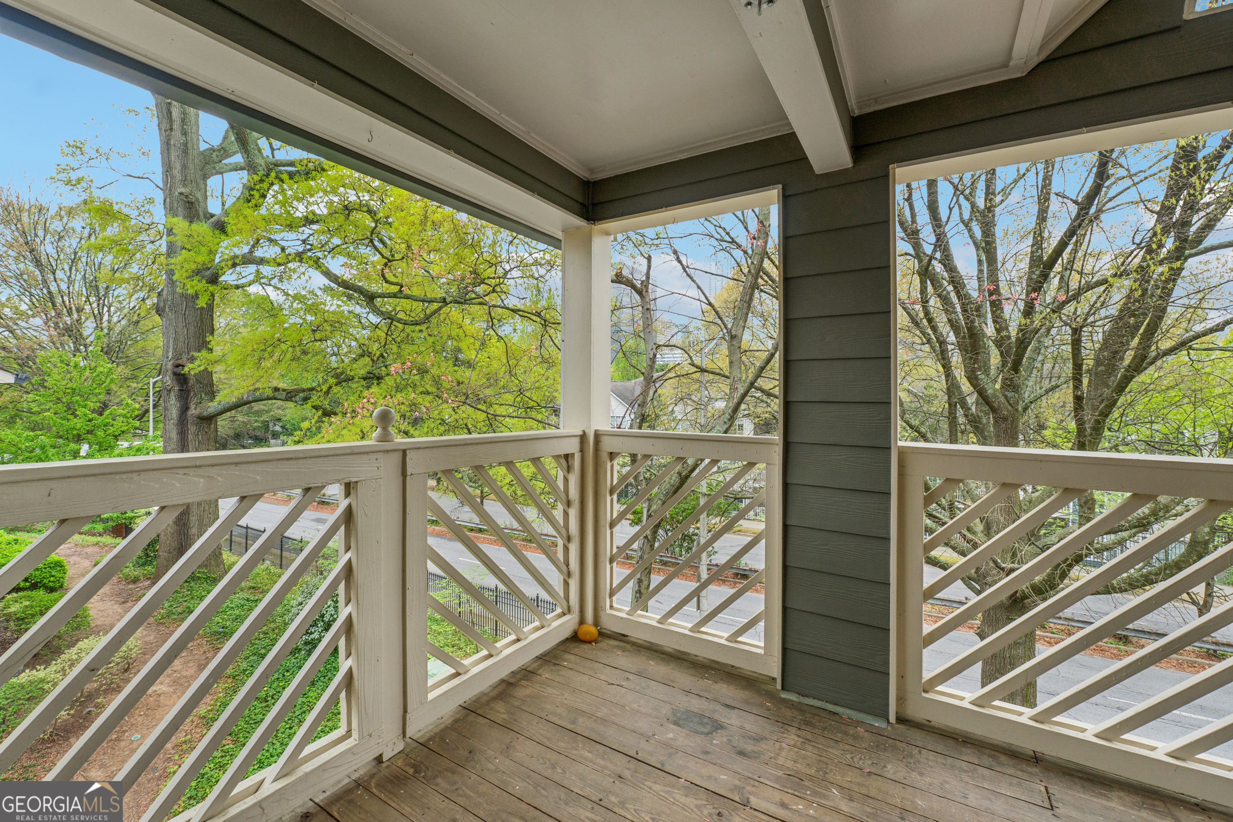 554 Mcgill Place Ne Property Photo 22