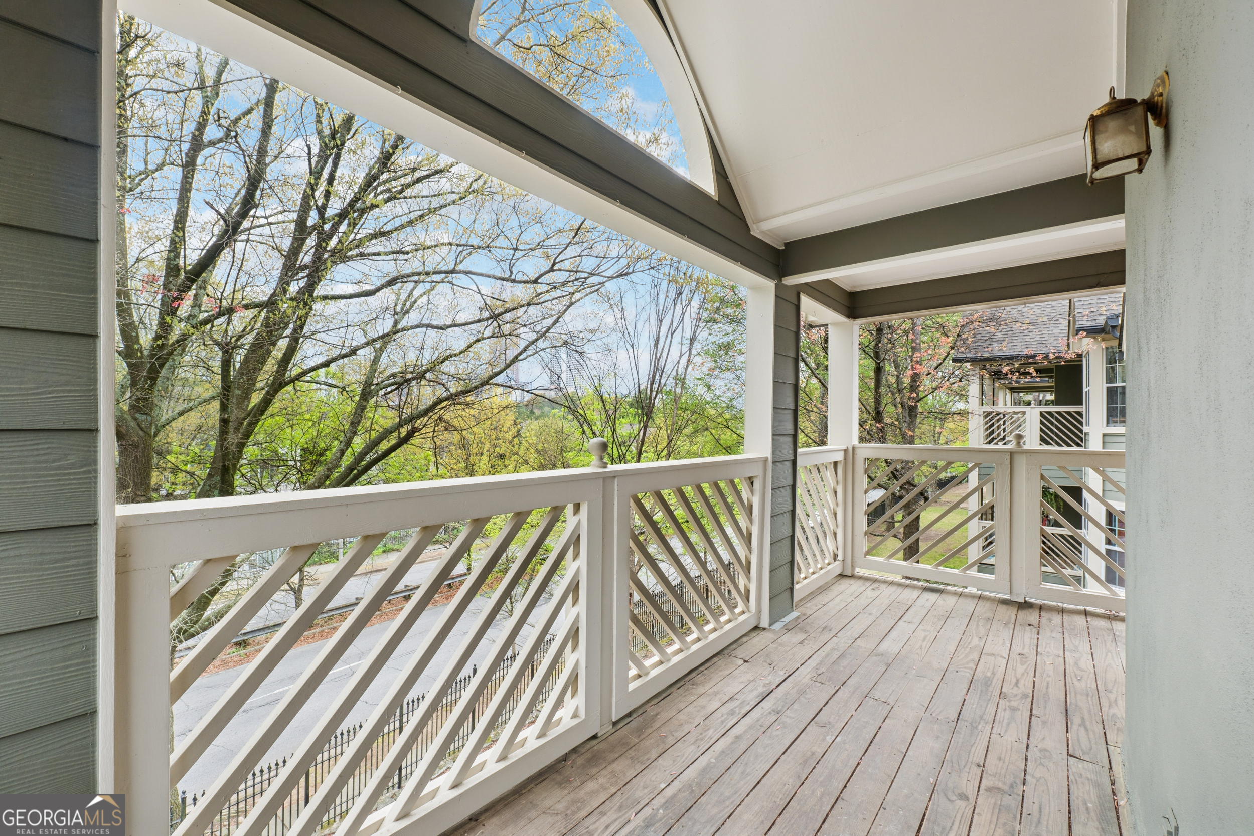 554 Mcgill Place Ne Property Photo 23