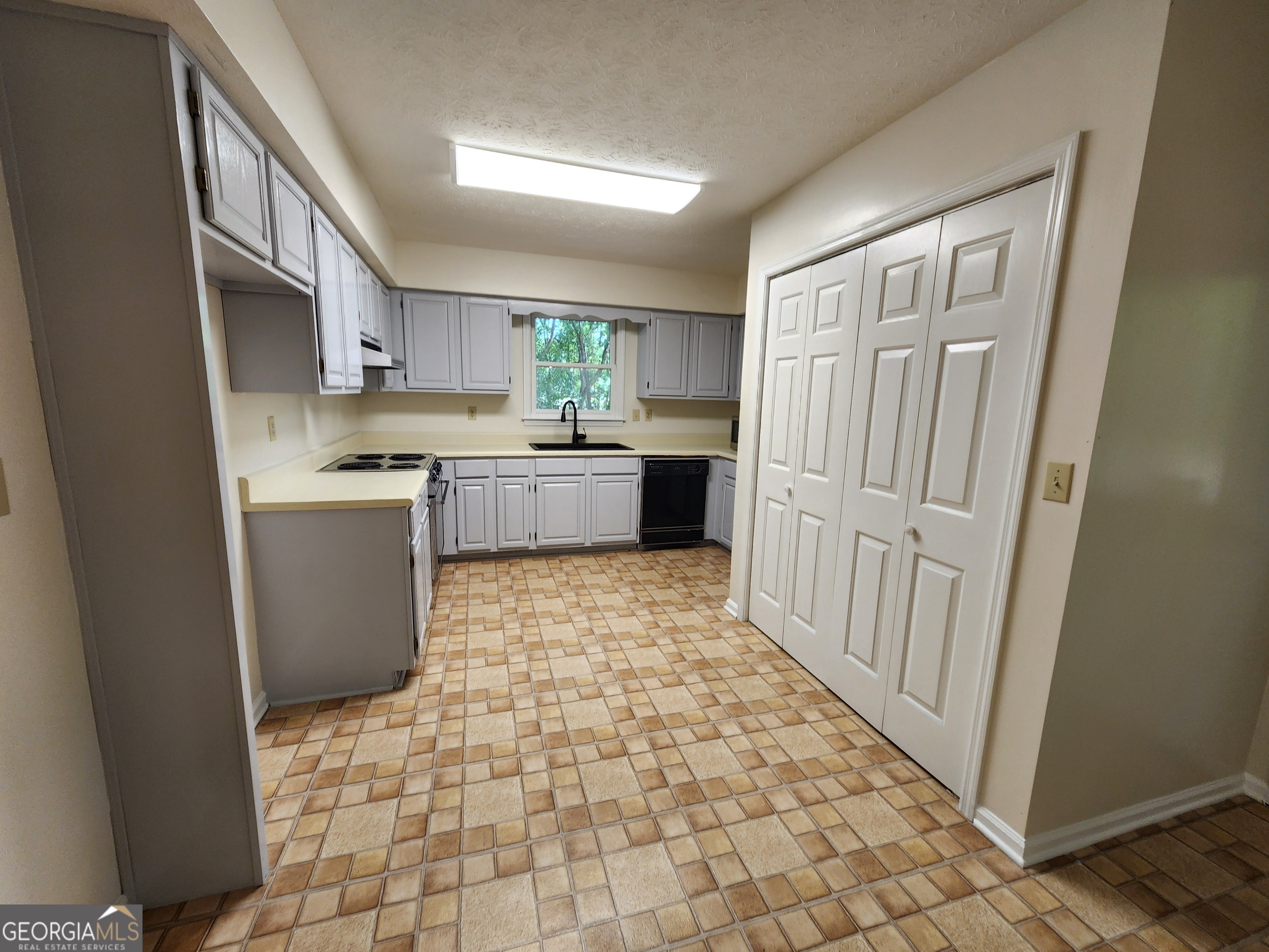 2567 Wahoo Place Property Photo 9