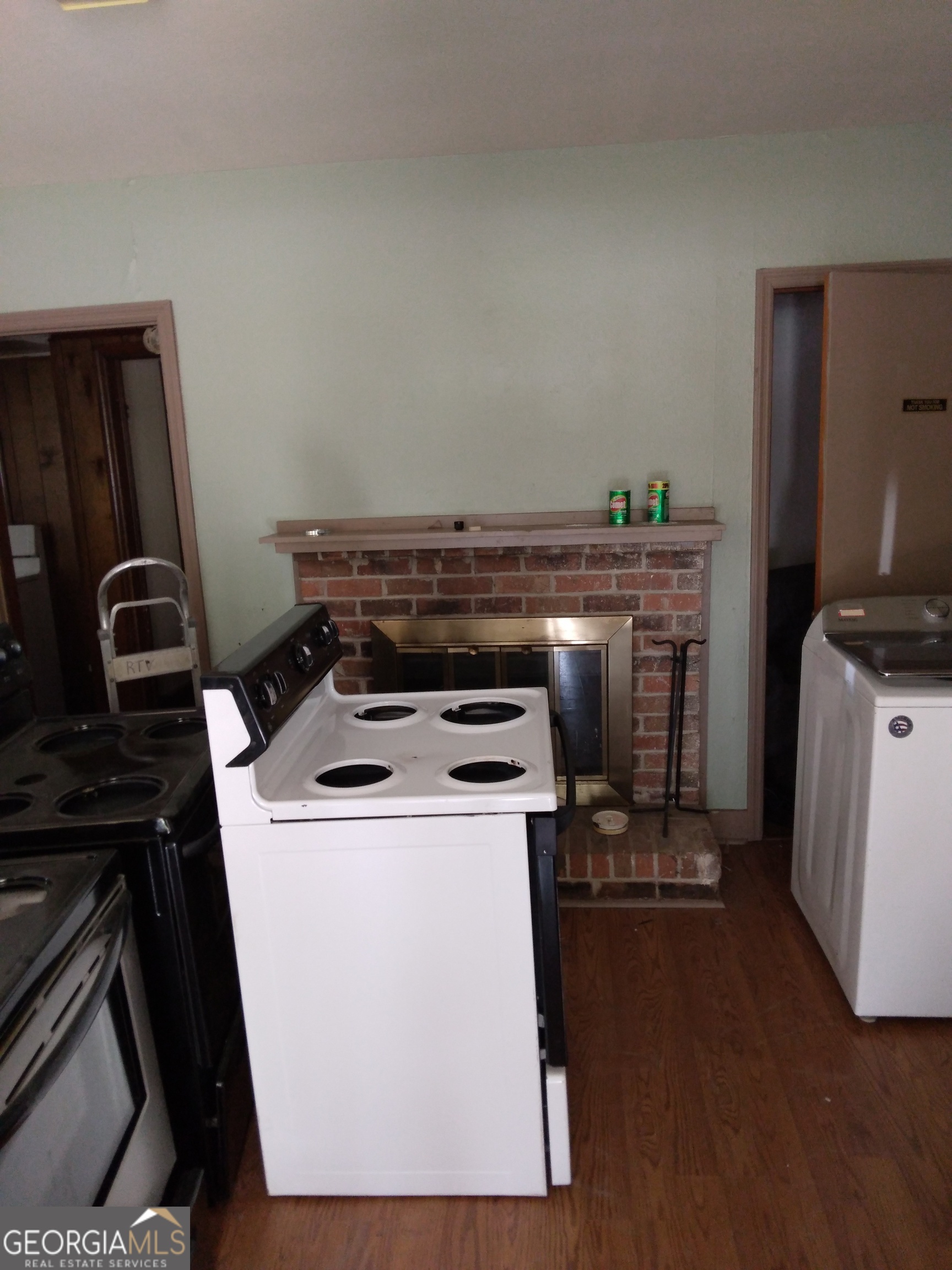 259 S Main Street Property Photo 3