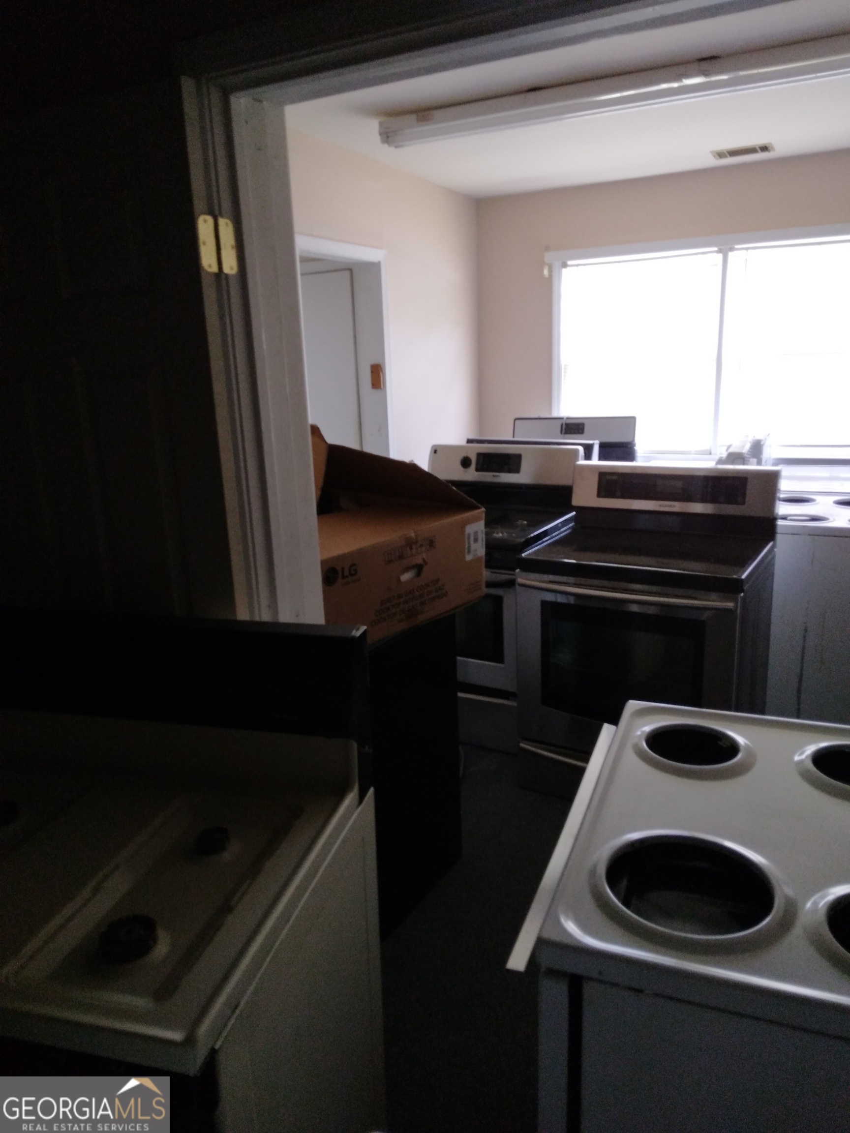 259 S Main Street Property Photo 6