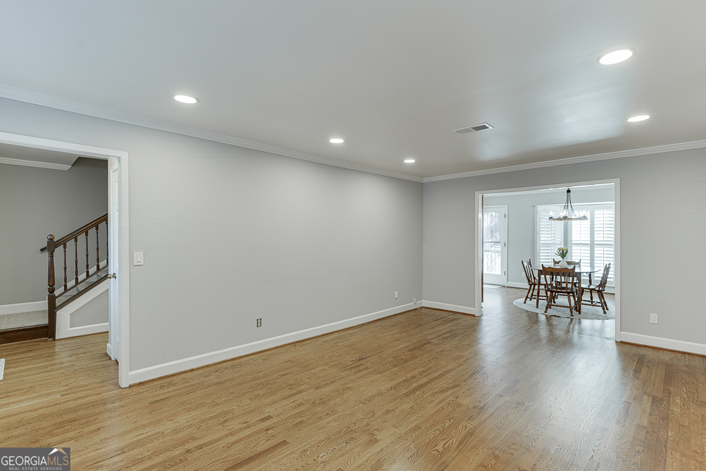 102 Defoors Mill Drive Nw Property Photo 6