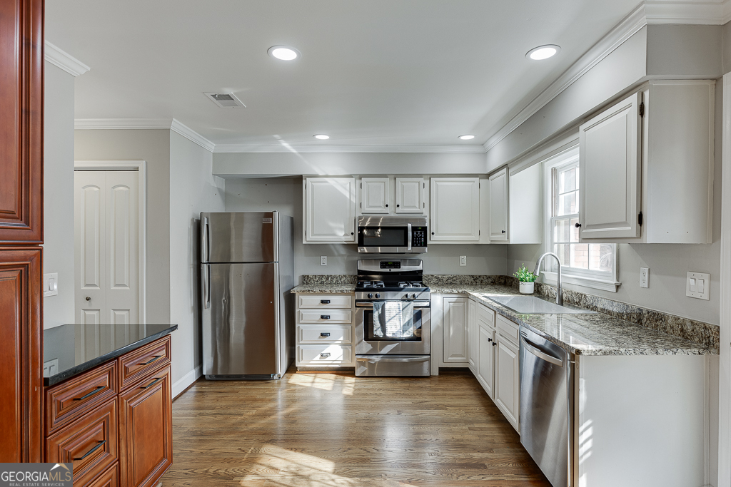 102 Defoors Mill Drive Nw Property Photo 11