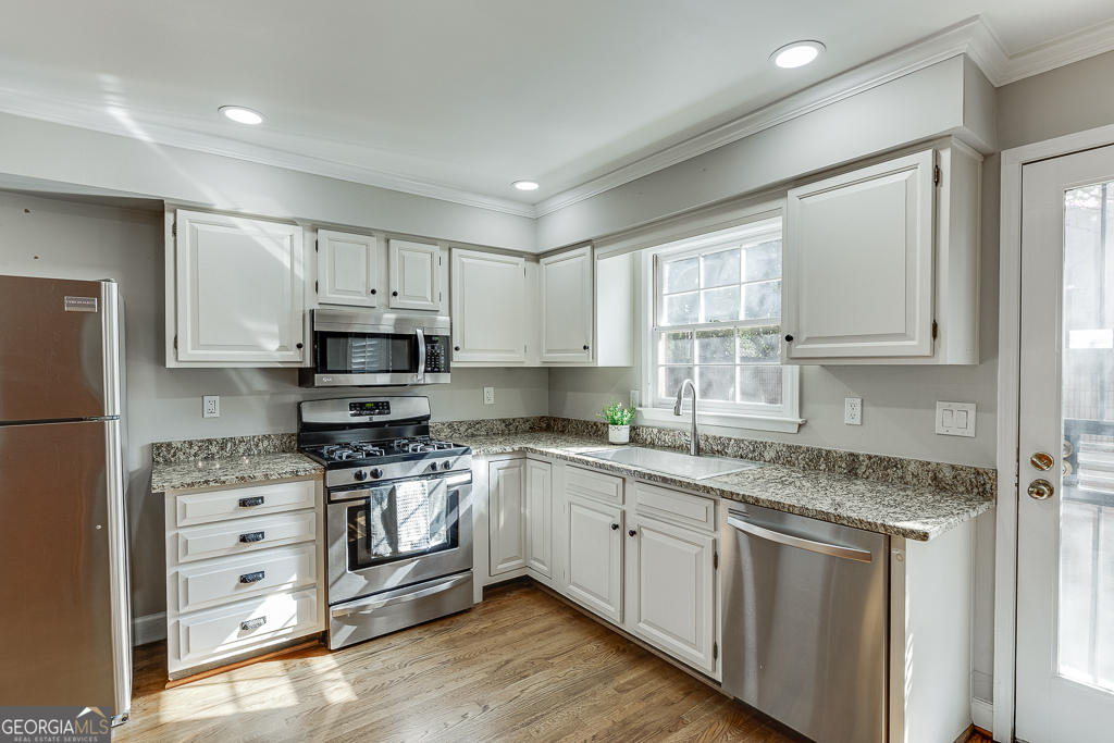 102 Defoors Mill Drive Nw Property Photo 13