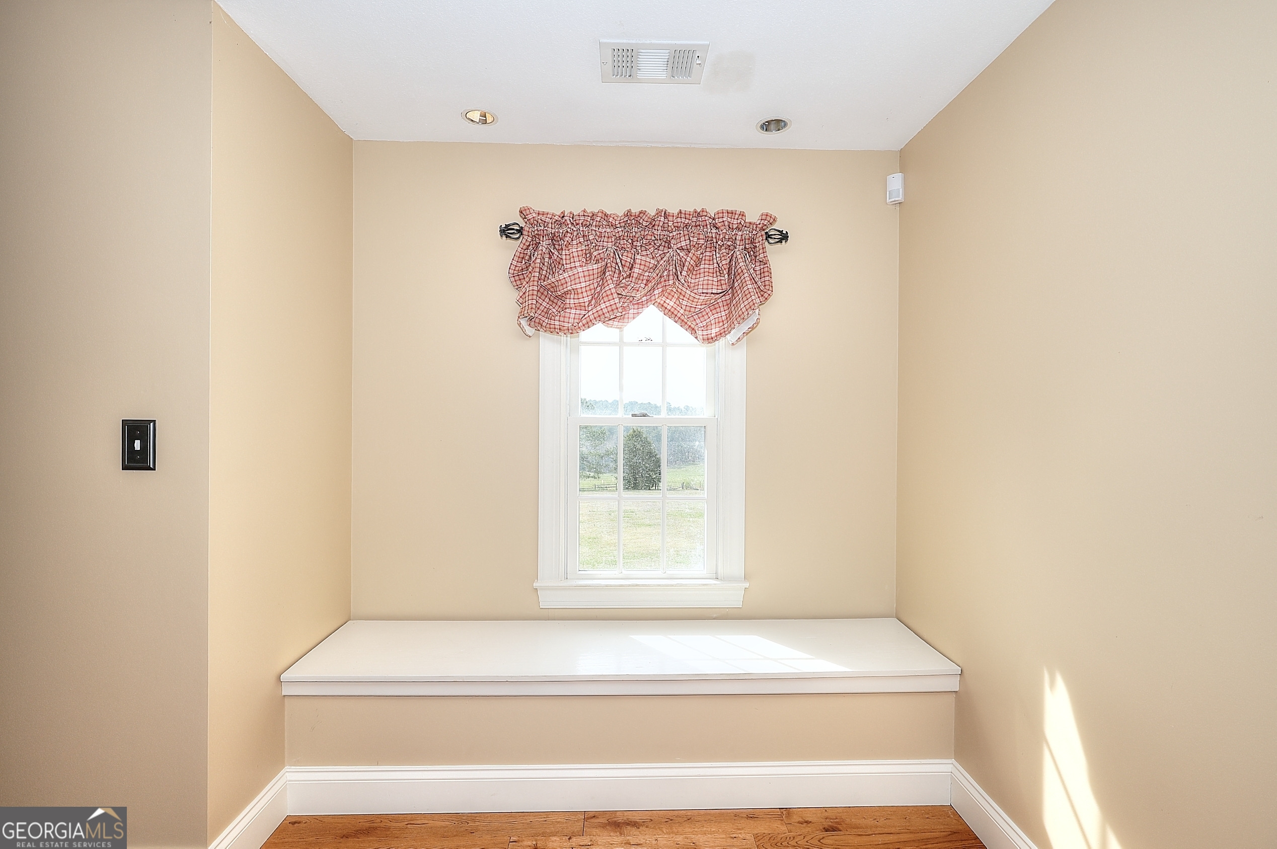 139 Harris Lane Property Photo 27
