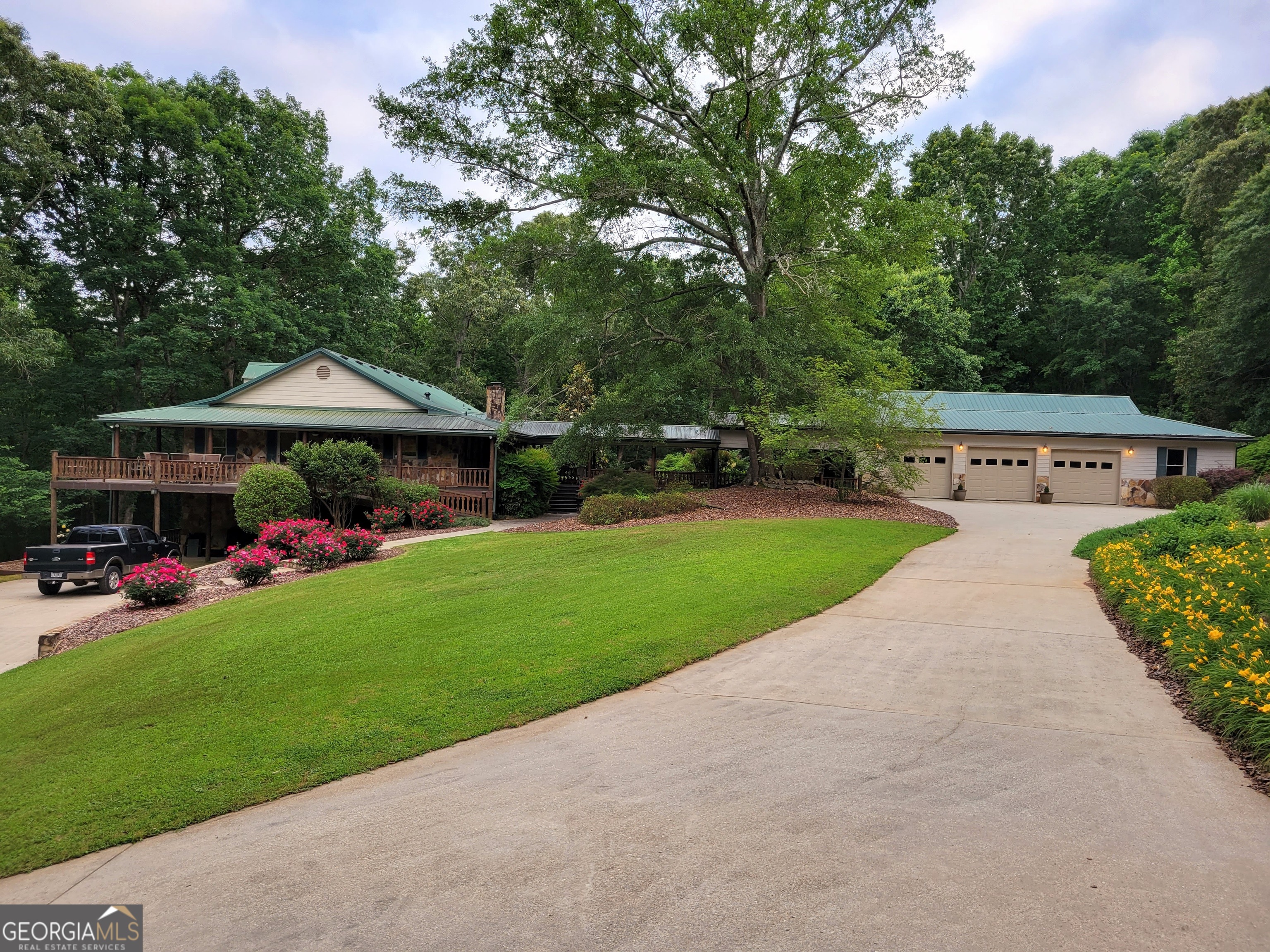549 Mulberry Road Property Photo