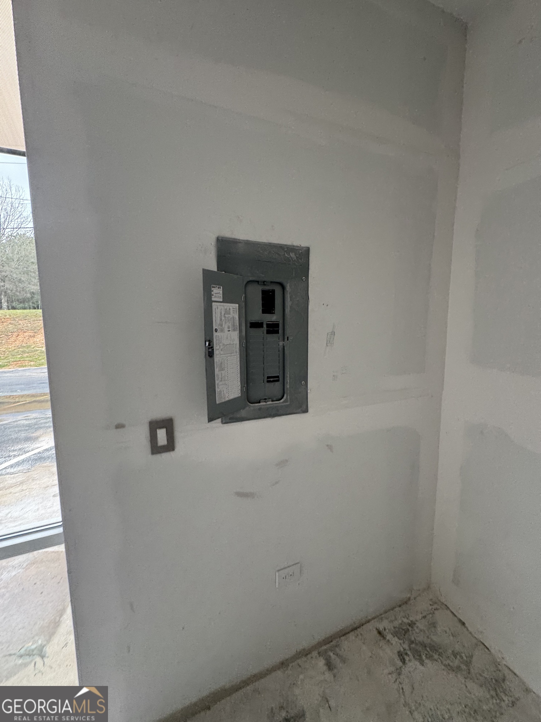 2485 Lithonia Industrial Boulevard Property Photo 10