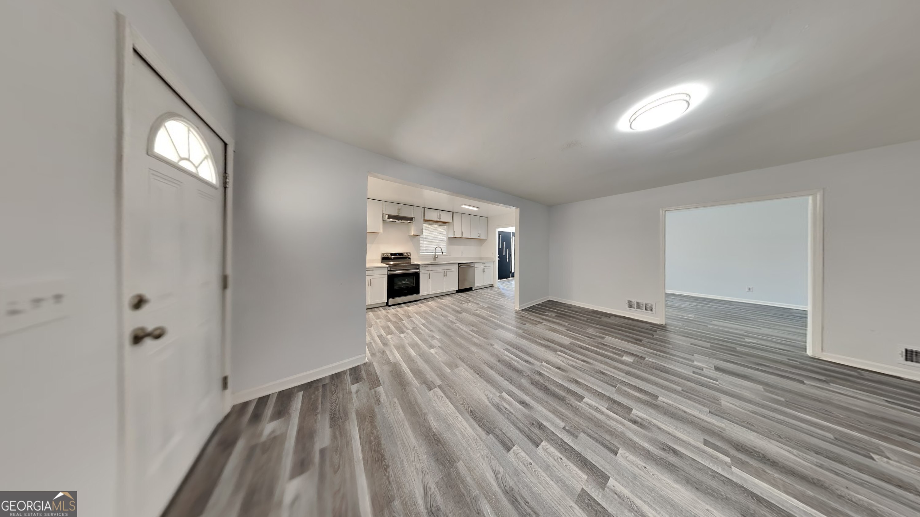4193 Port Chester Way Property Photo 3