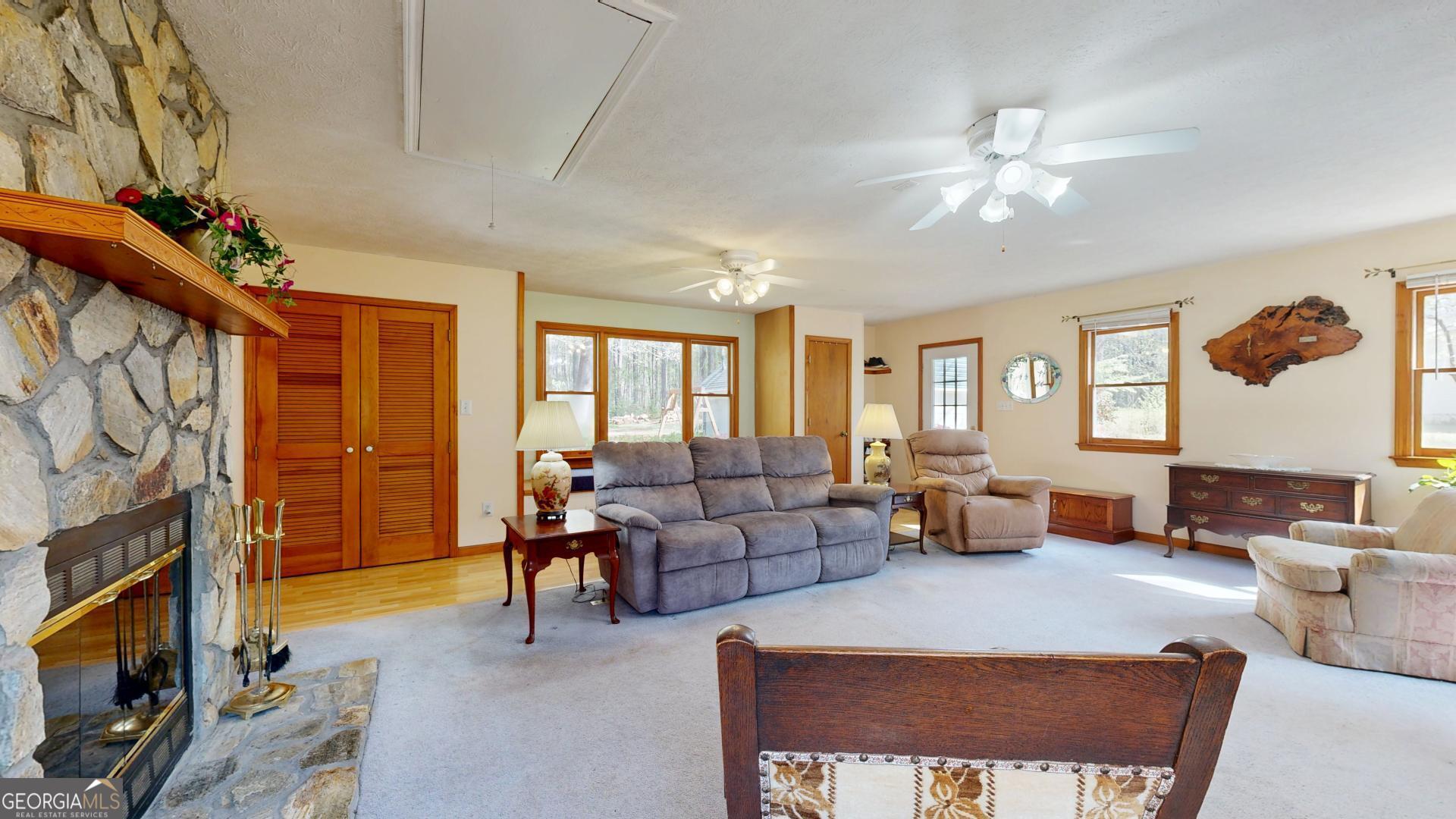 105 Homeport Drive Property Photo 13