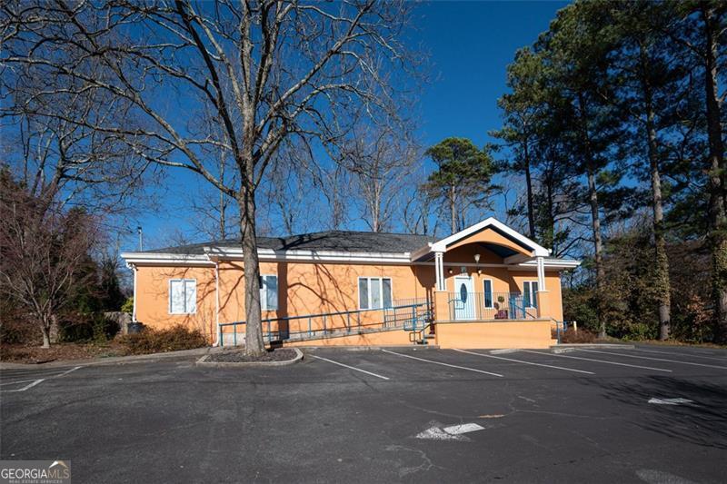 3802 Druid Hills Road Property Photo 3