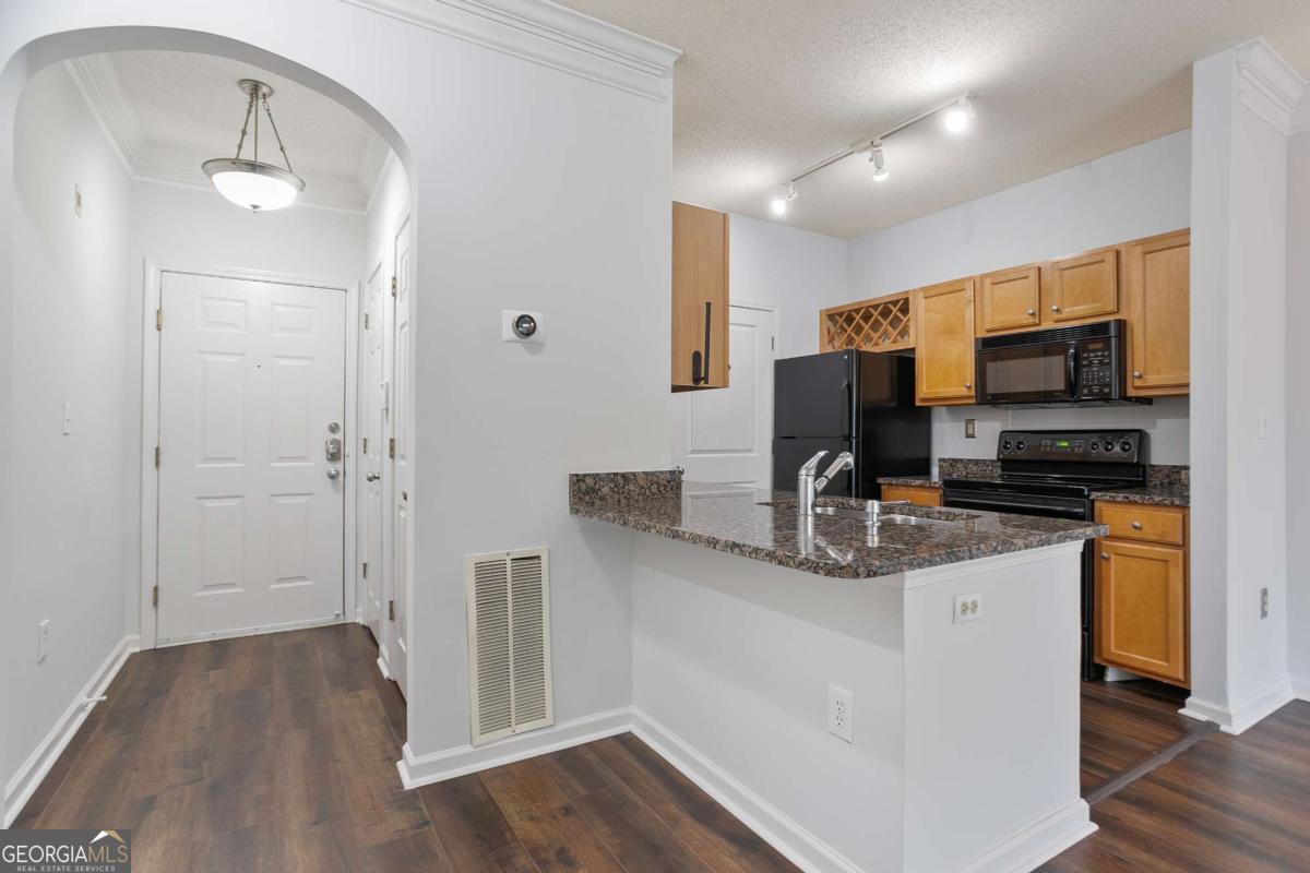 4333 Dunwoody Park # 1211 Property Photo 5