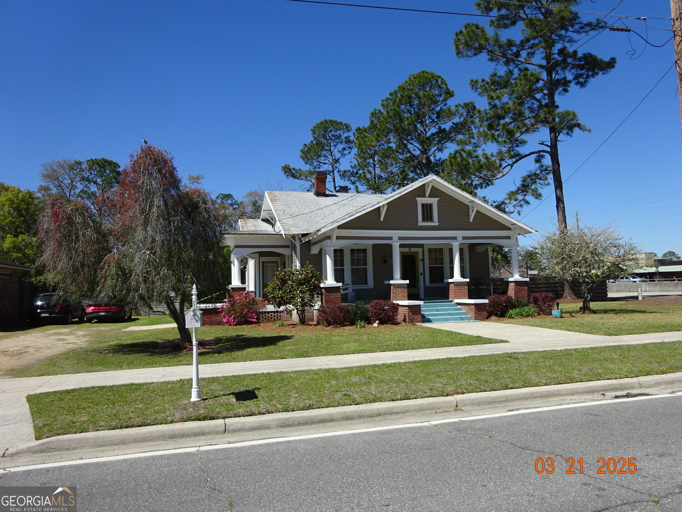 3 S Spring Street