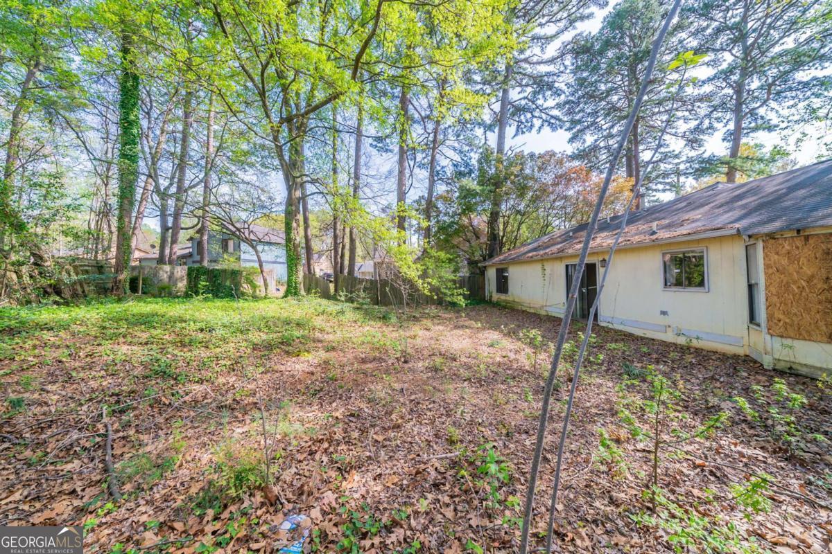 5255 Biffle Downs Road Property Photo 23