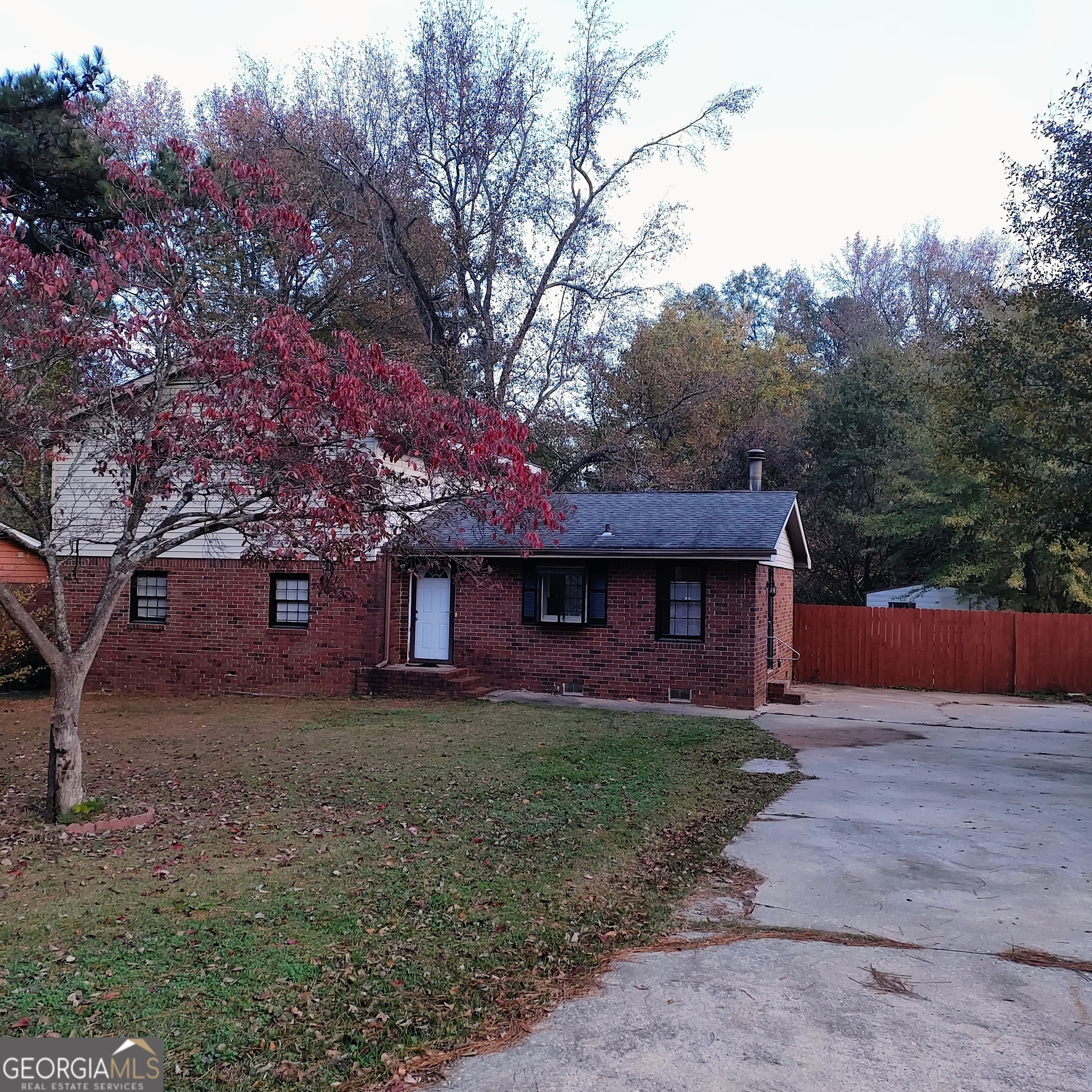 1217 Dove Court Property Photo 2
