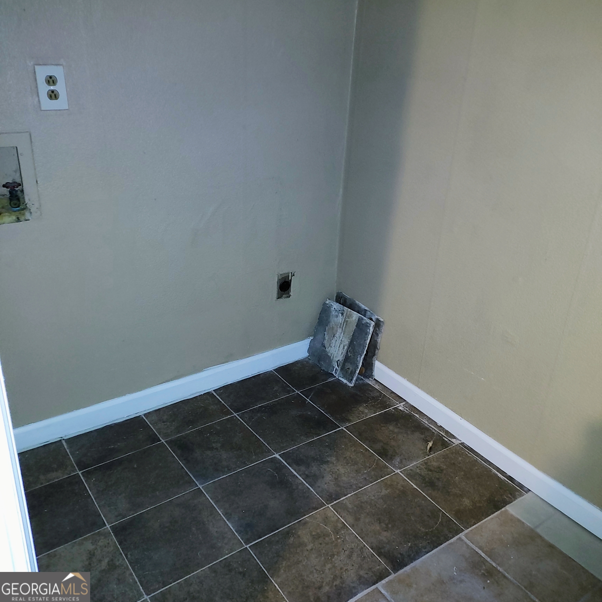 1217 Dove Court Property Photo 14