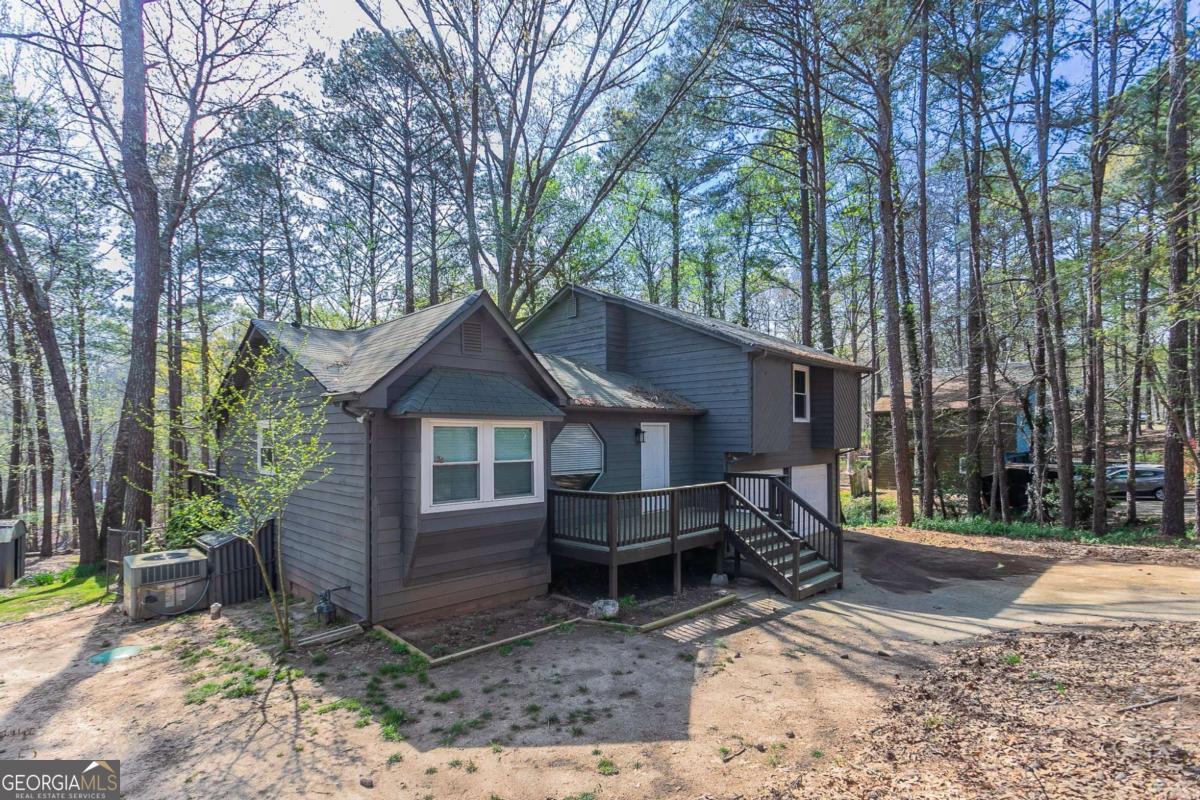 477 Victoria Road Property Photo 3