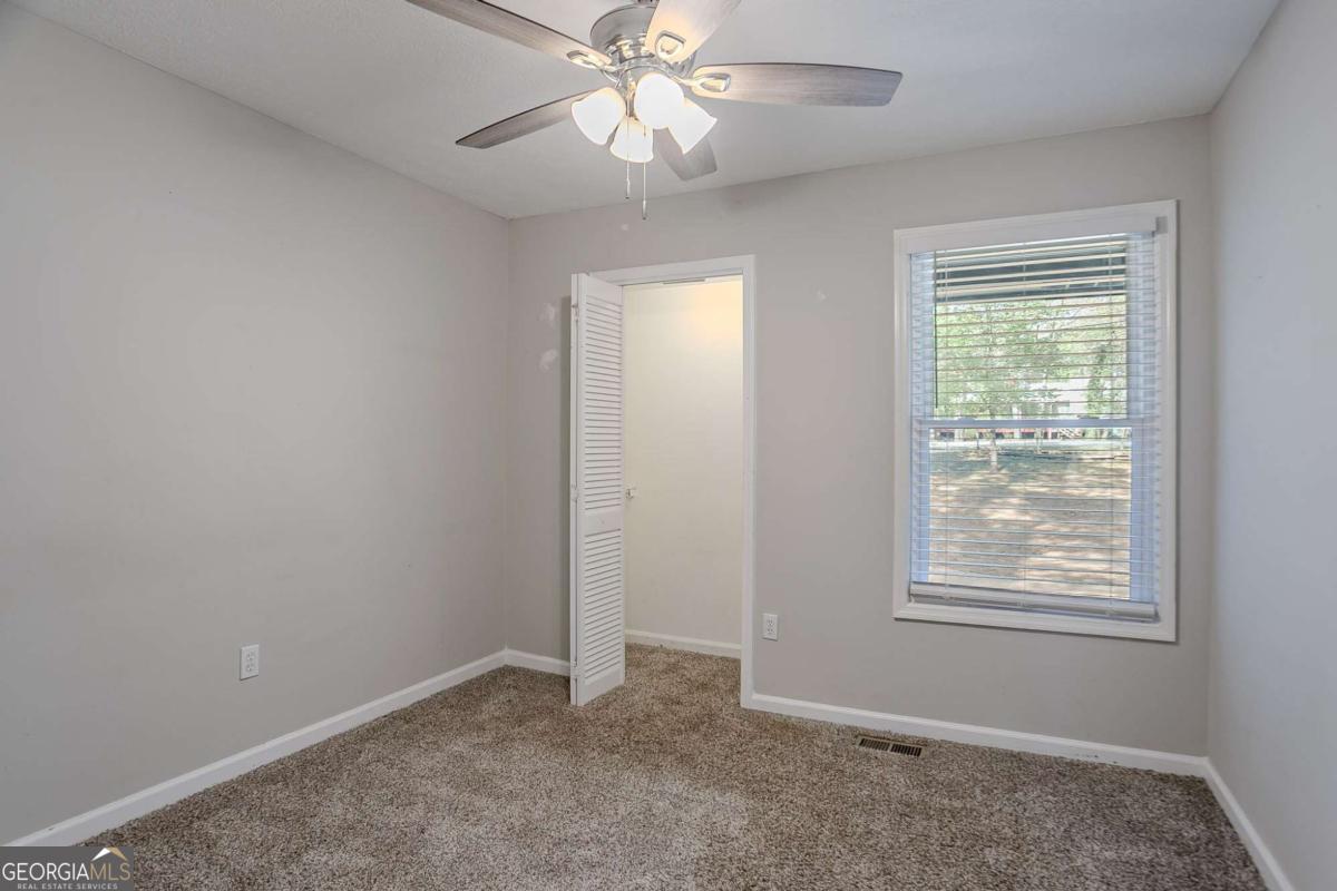 477 Victoria Road Property Photo 13