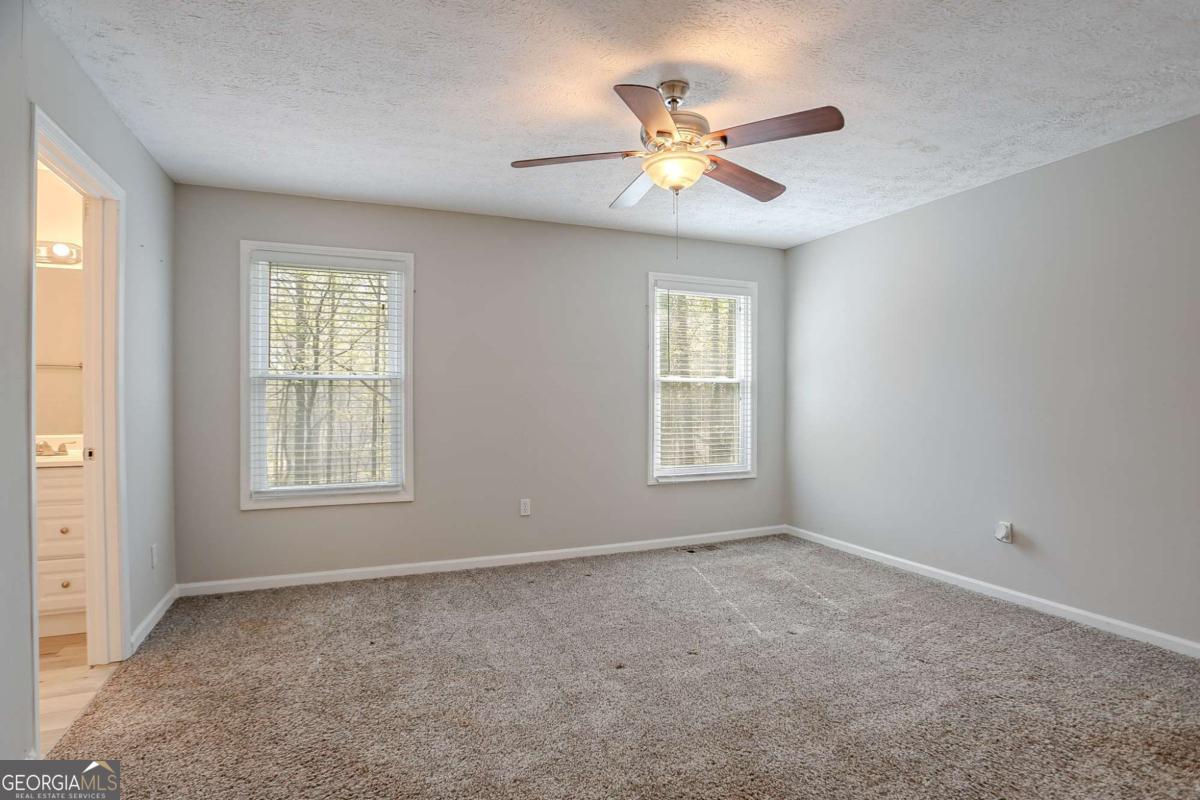 477 Victoria Road Property Photo 17