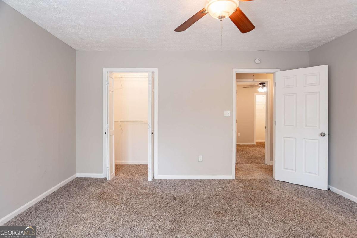 477 Victoria Road Property Photo 18