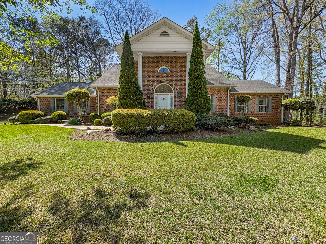 930 E Lake Drive Property Photo 1