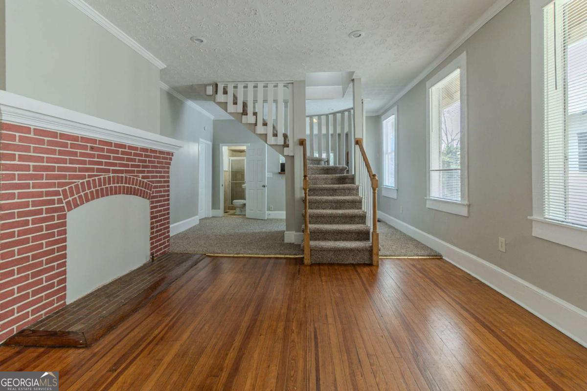 1124 Lawton Place Sw Property Photo 2