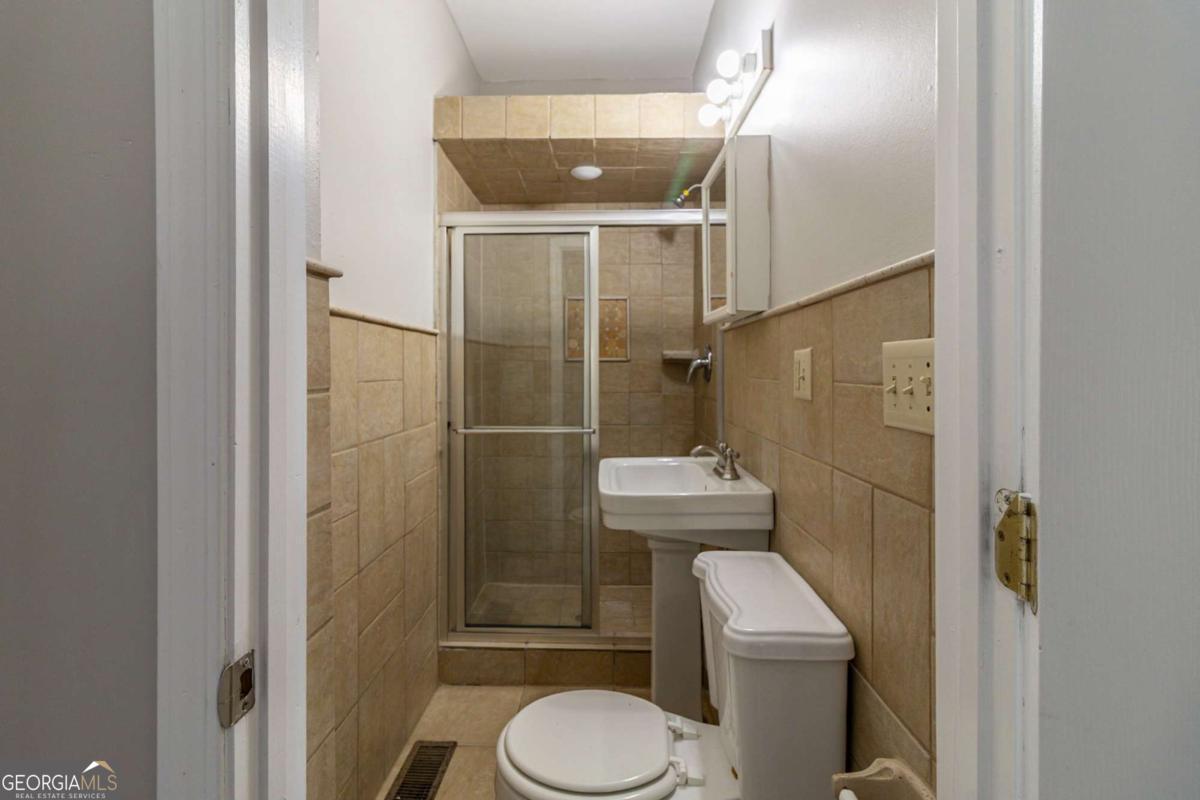 1124 Lawton Place Sw Property Photo 12