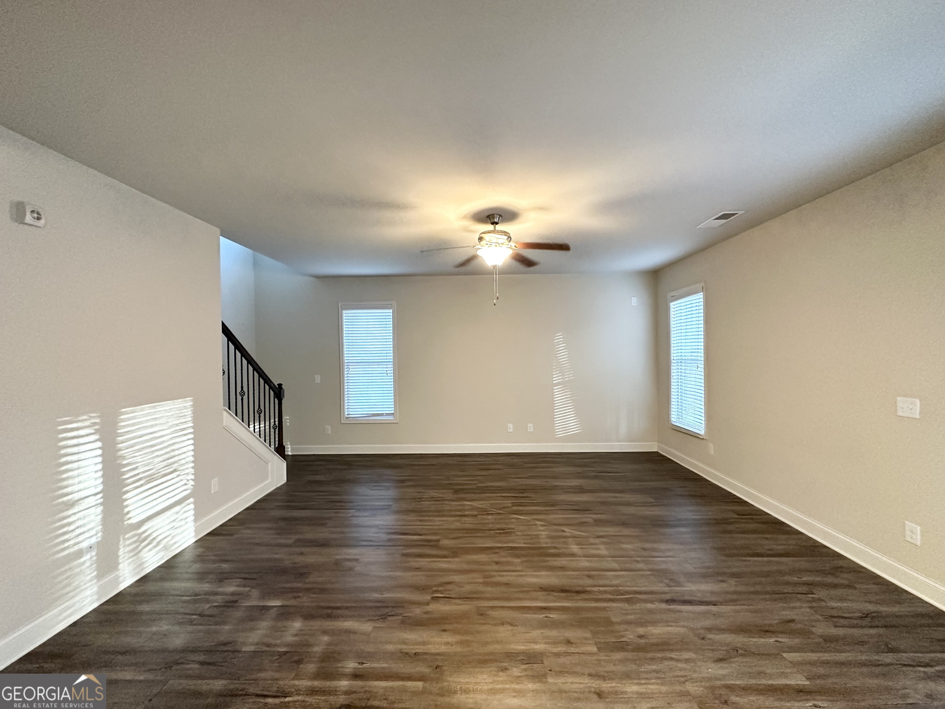 354 Dublin Way Property Photo 6