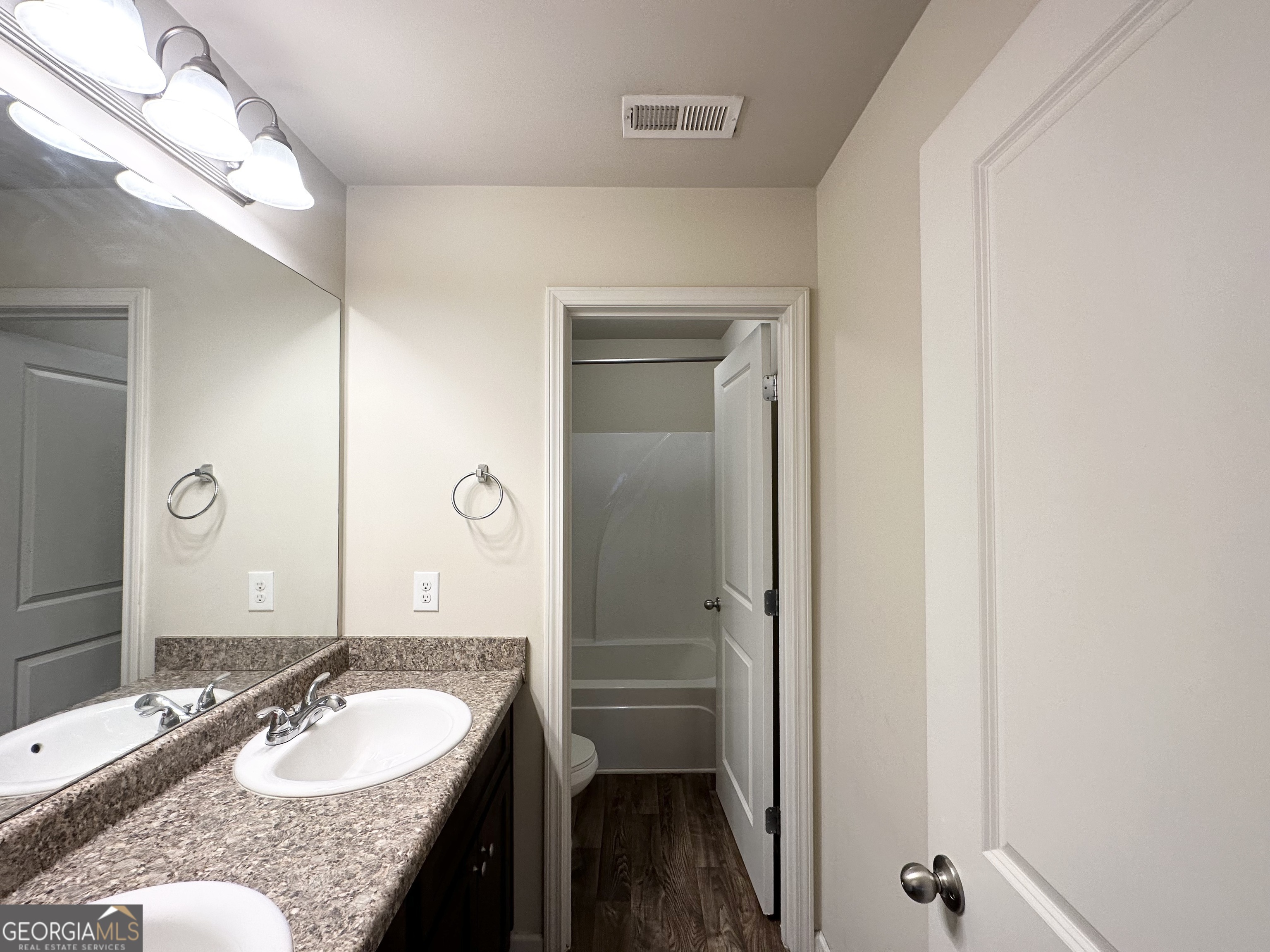 354 Dublin Way Property Photo 13