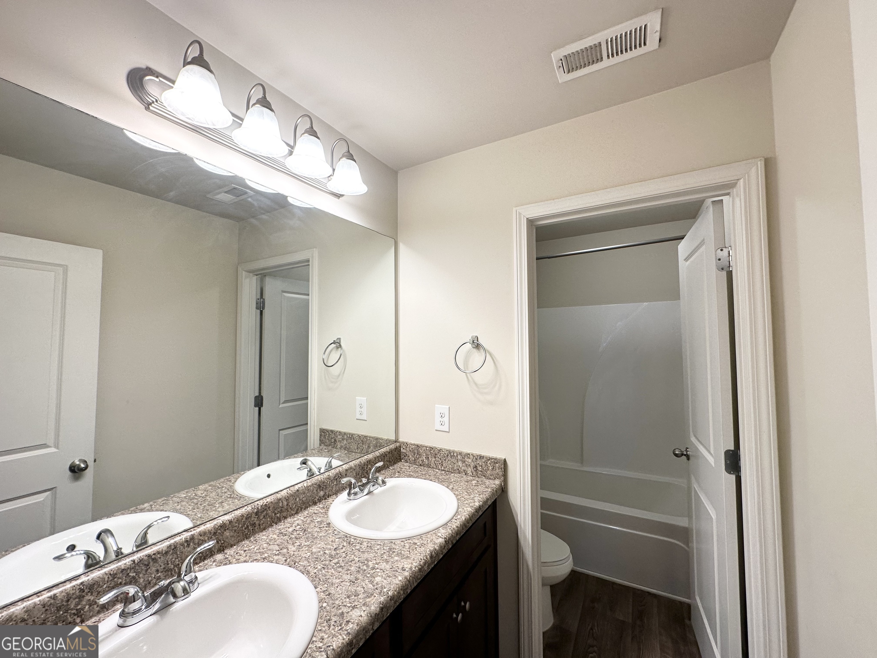354 Dublin Way Property Photo 14