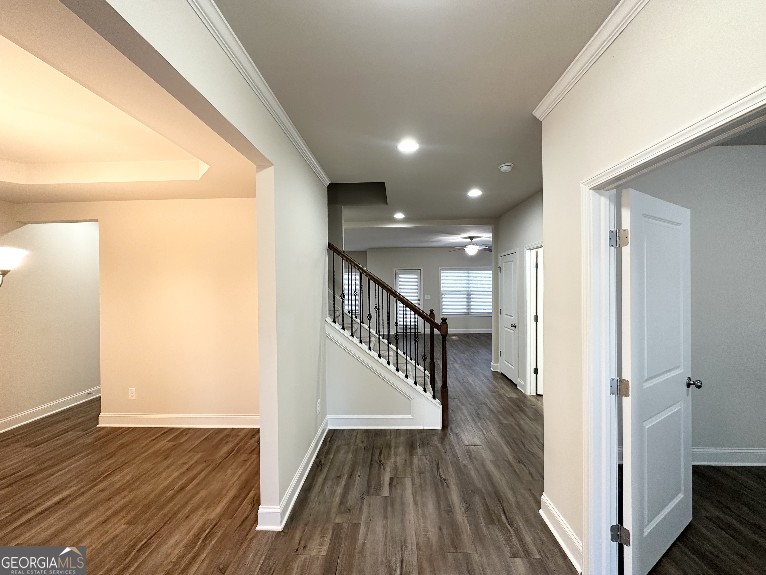 384 Dublin Way Property Photo 2