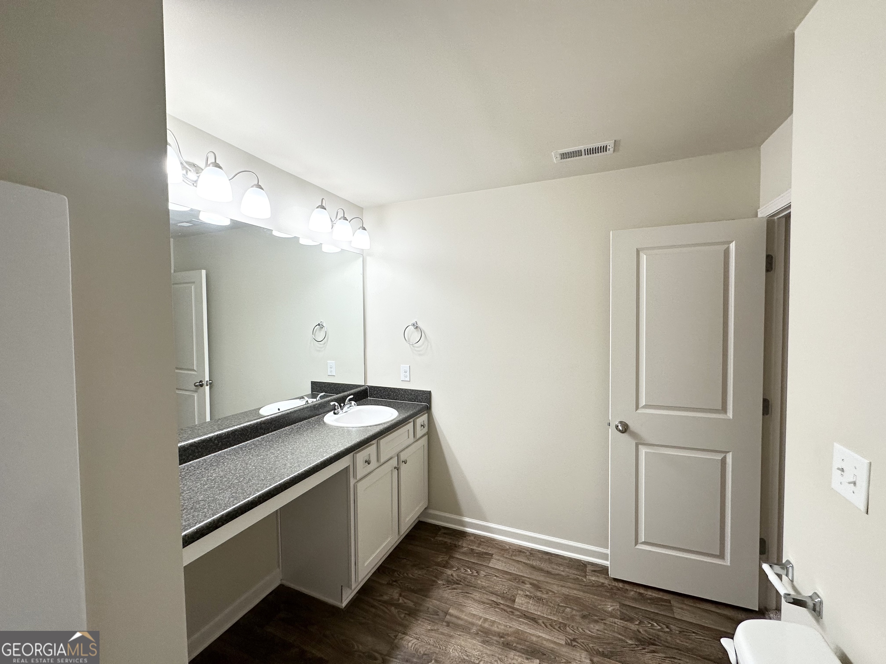 384 Dublin Way Property Photo 23