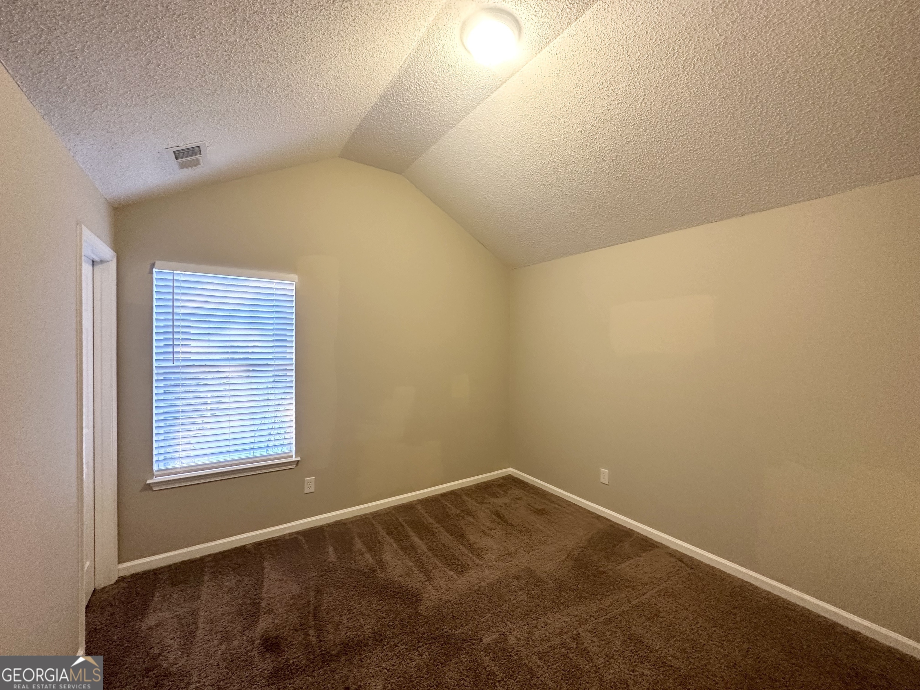 2940 Highland Hill Parkway Property Photo 13