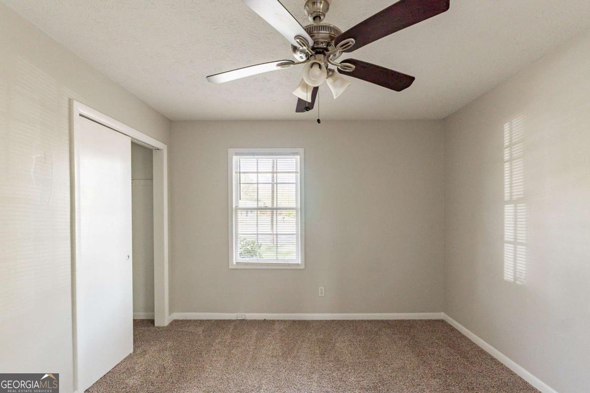 2877 Kensington Way Property Photo 17