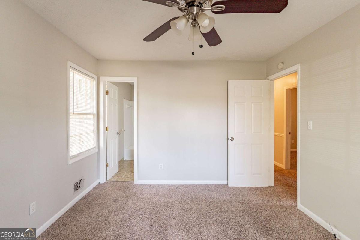 2877 Kensington Way Property Photo 19
