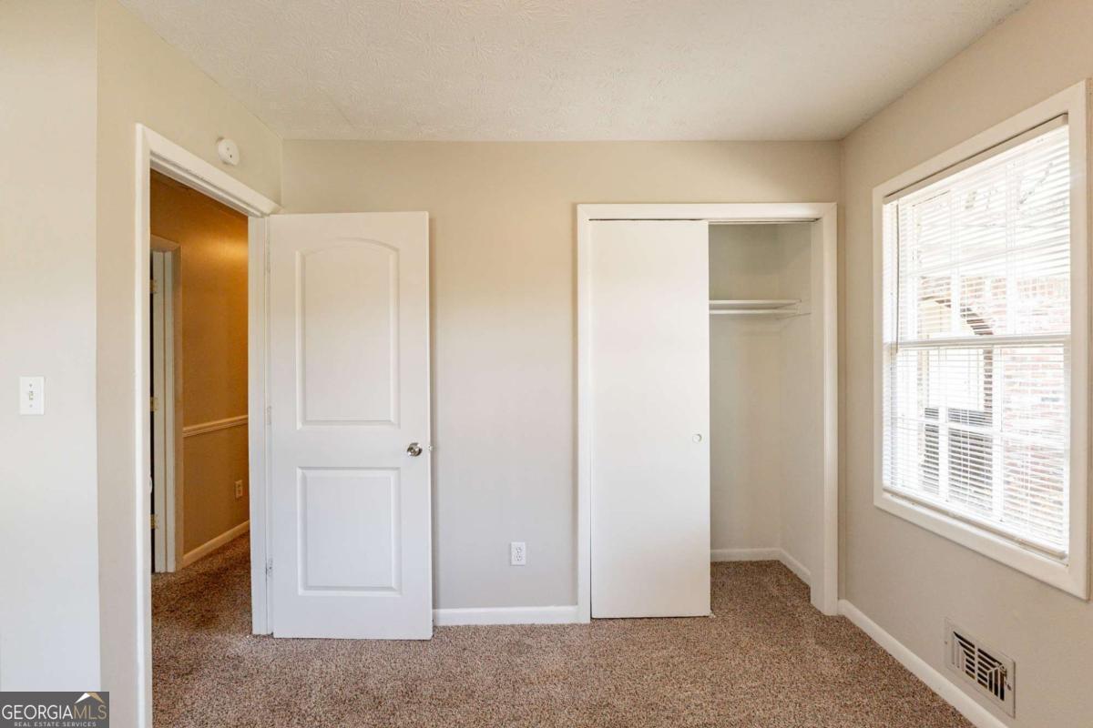 2877 Kensington Way Property Photo 22
