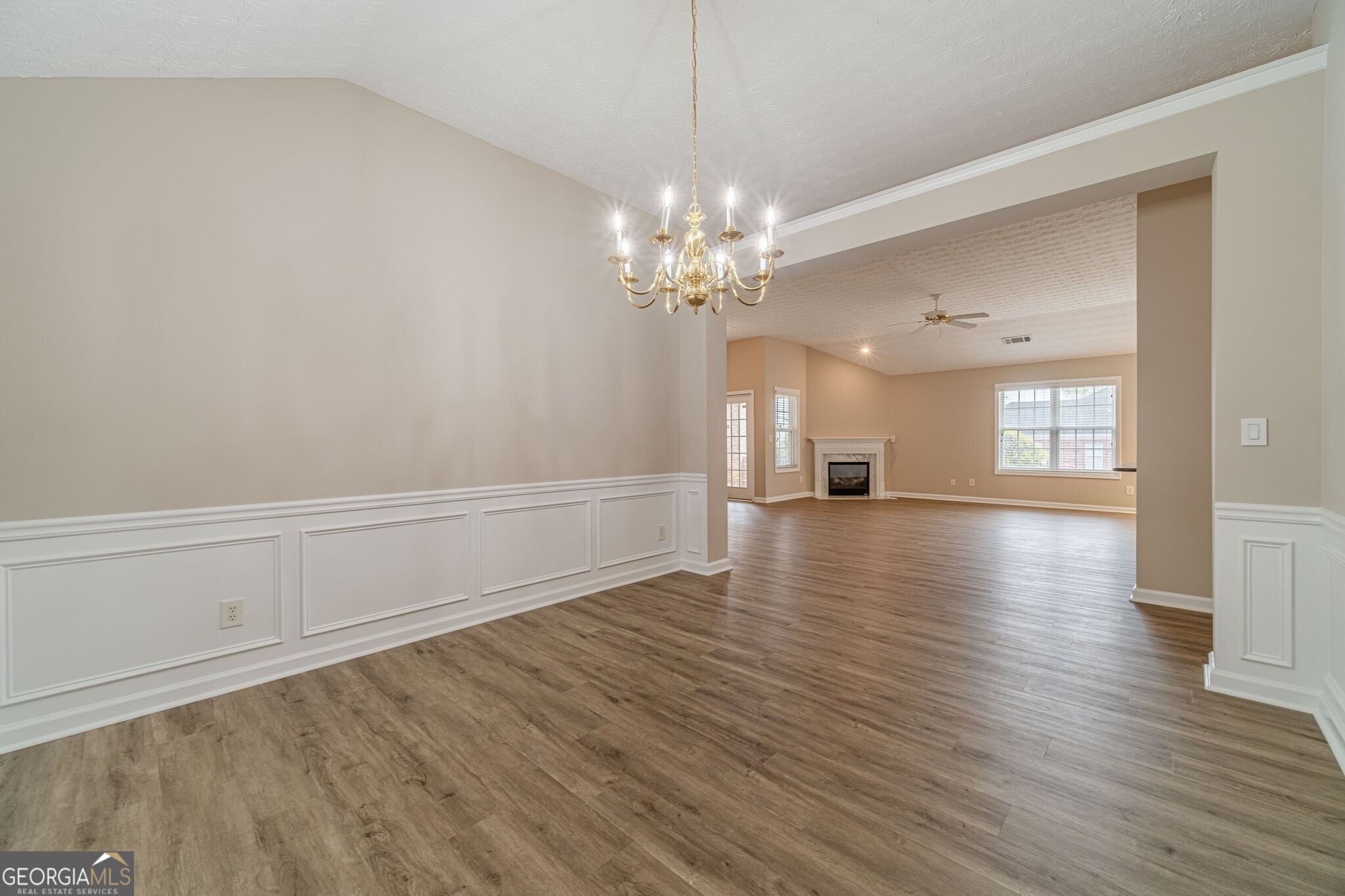 1170 Livery Circle Property Photo 10