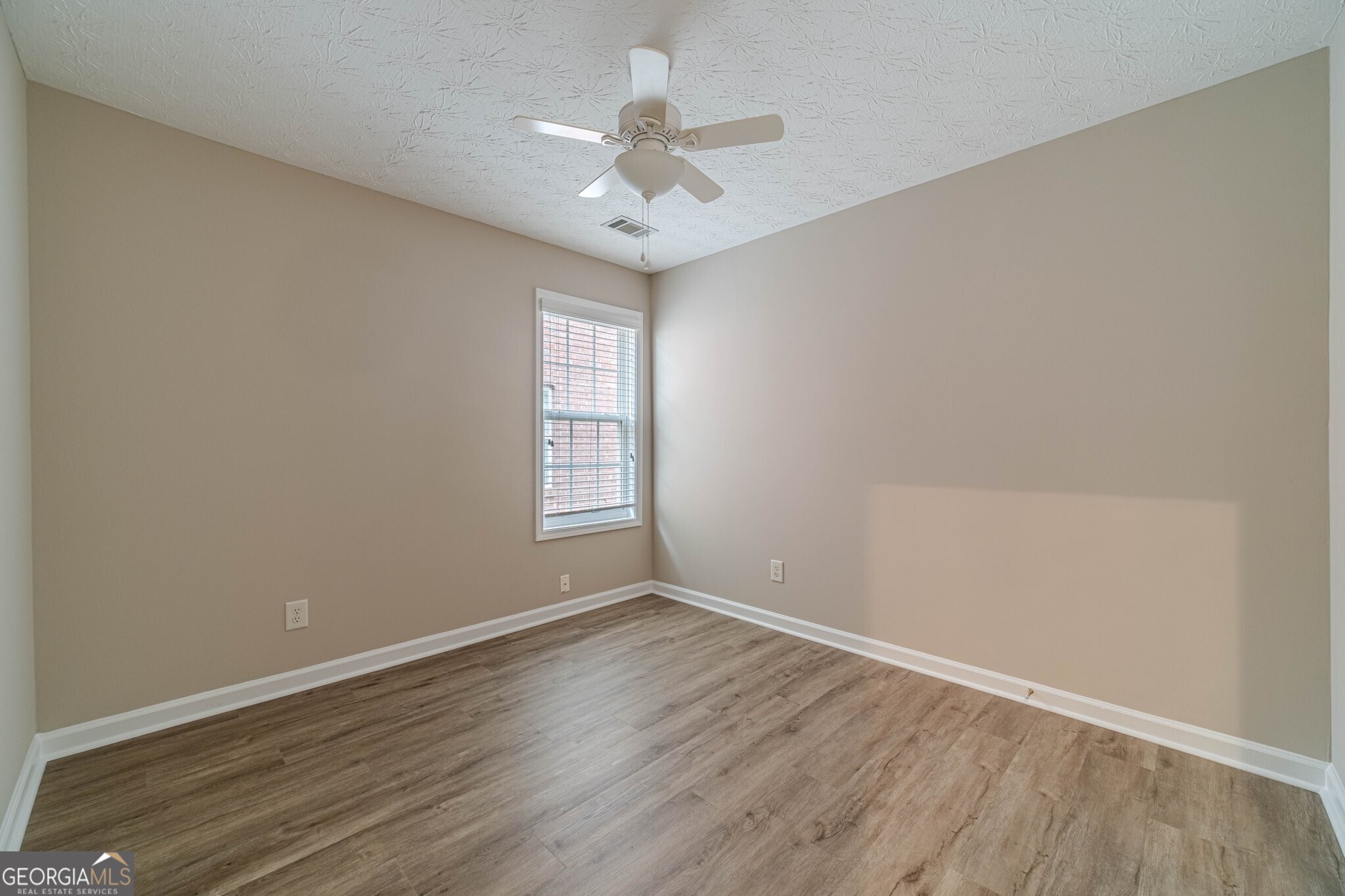1170 Livery Circle Property Photo 32