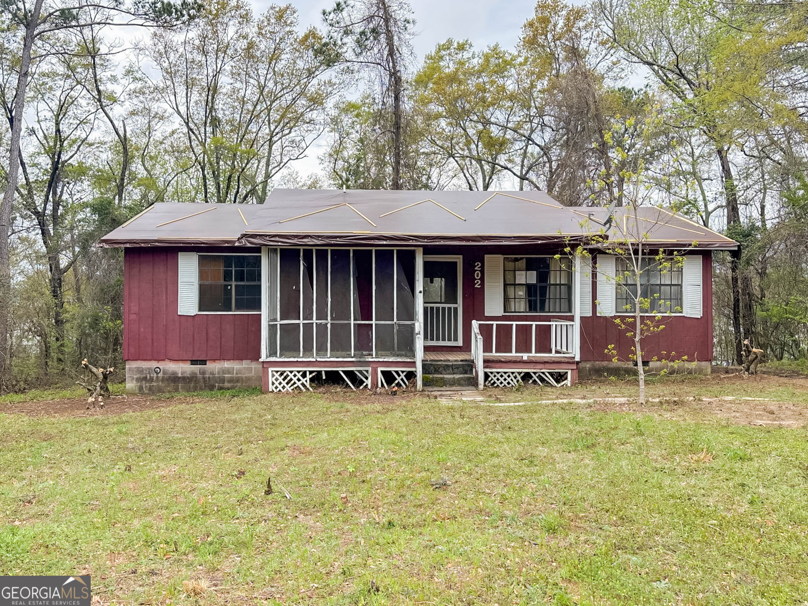 255 Winding Way Boulevard Property Photo 1