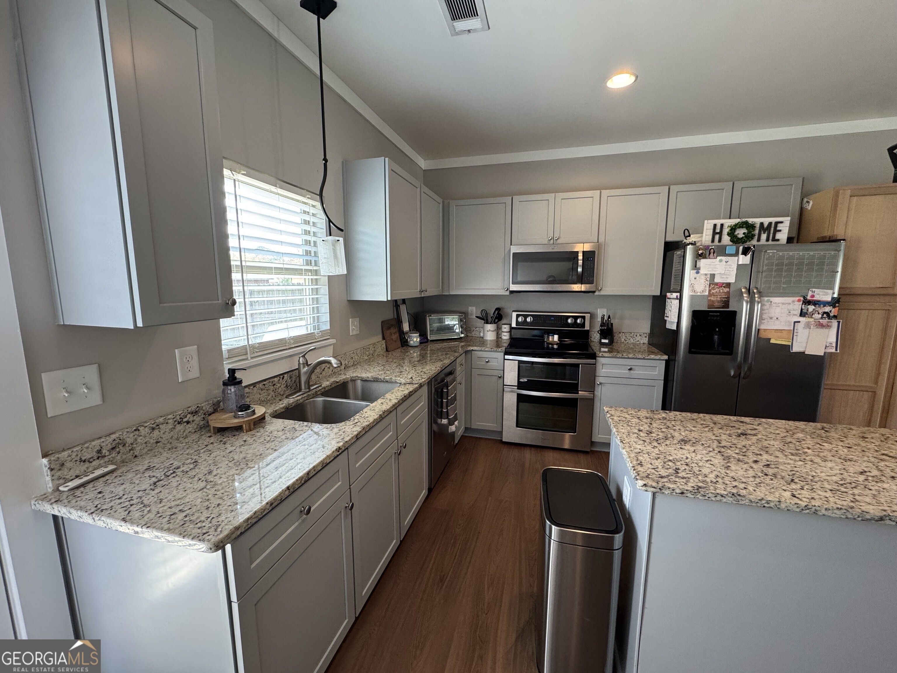 37 Willowrun Drive Sw Property Photo 13