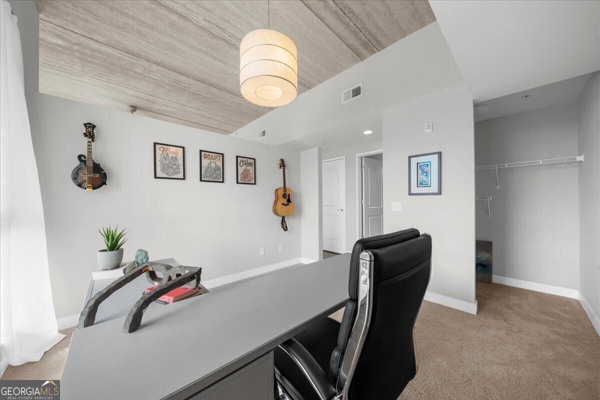563 Memorial Drive Se # 504 Property Photo 27