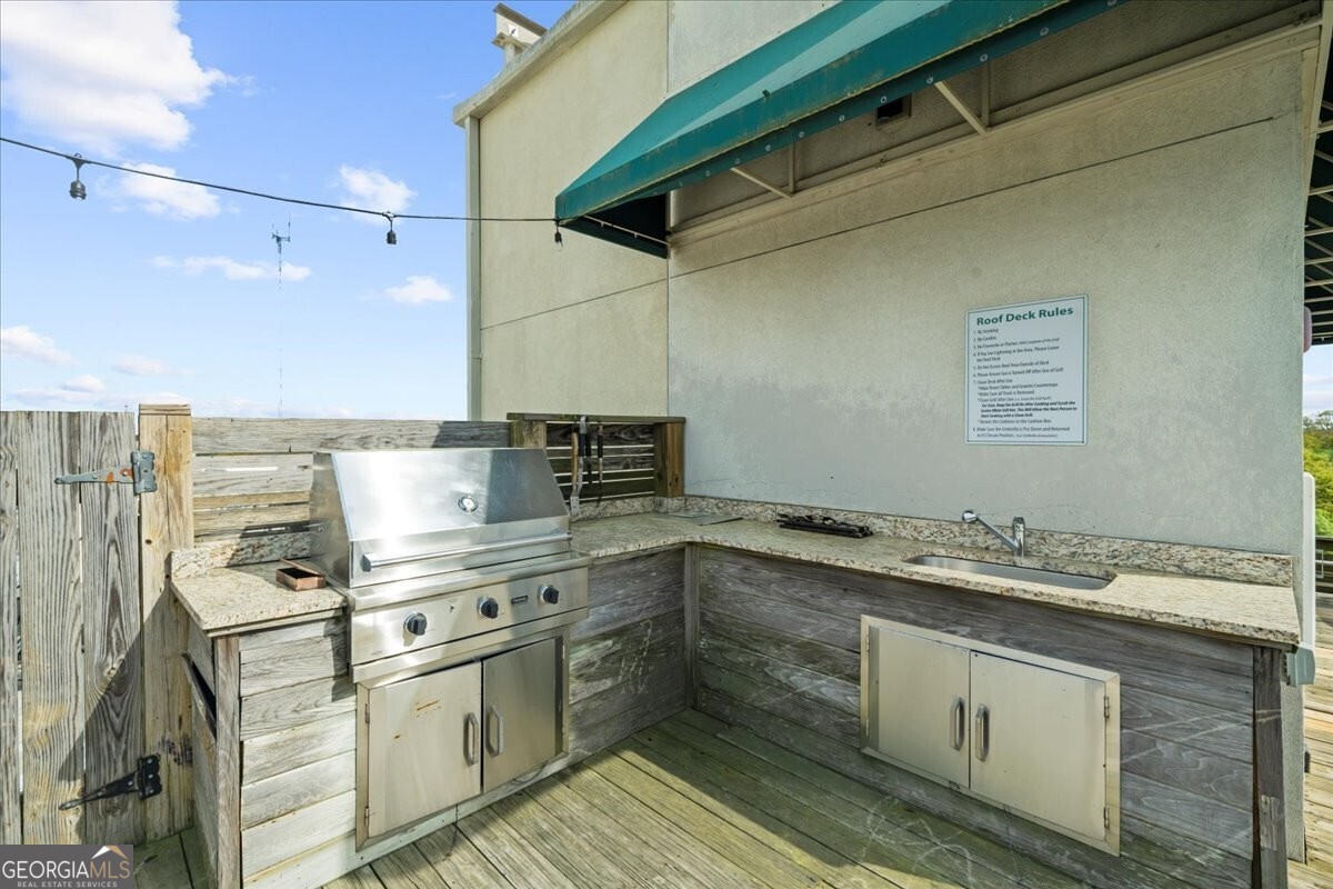 563 Memorial Drive Se # 504 Property Photo 32