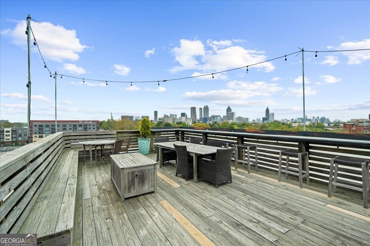 563 Memorial Drive Se # 504 Property Photo 36