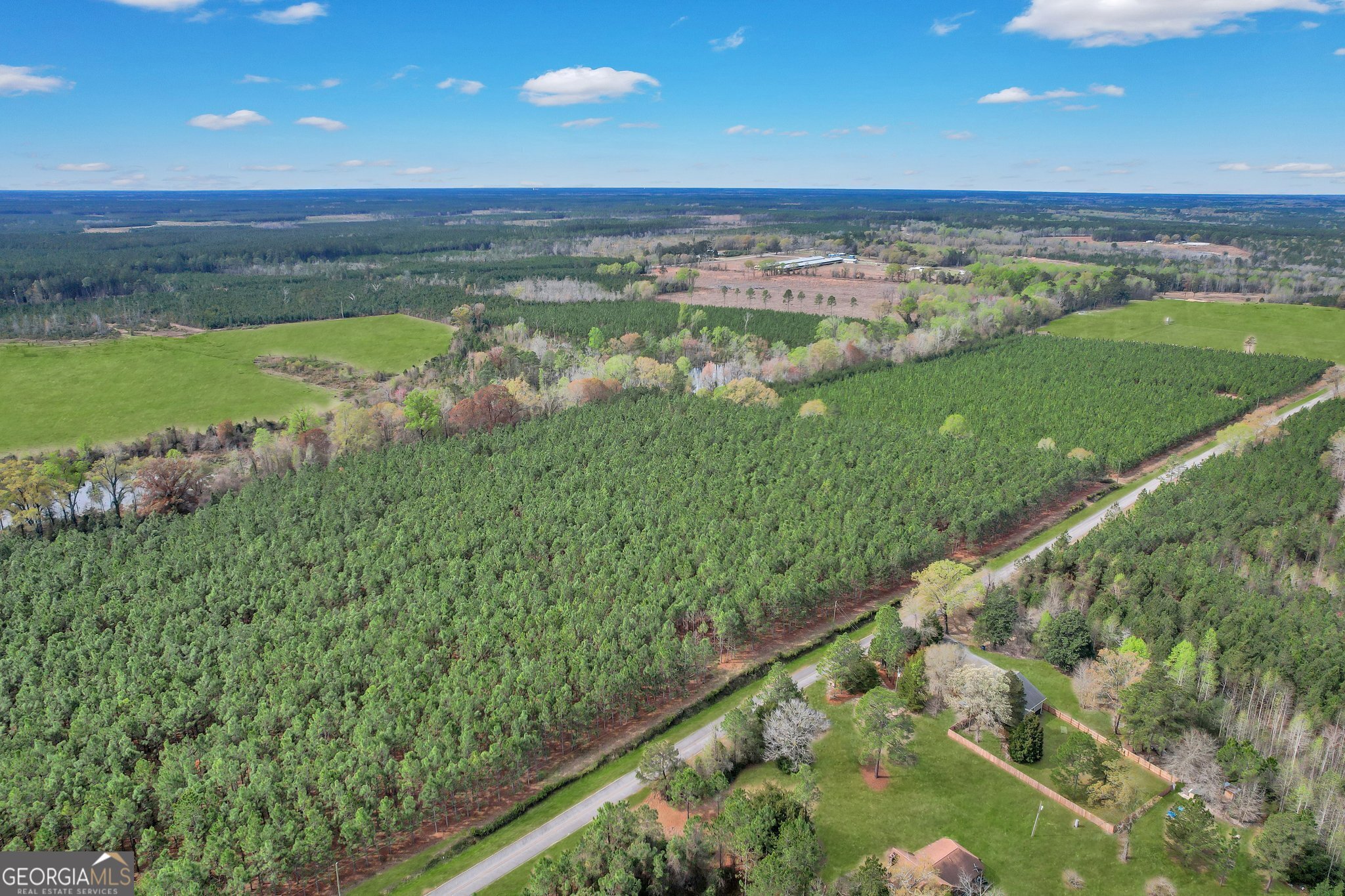 0 O'quinn Loop Property Photo 1