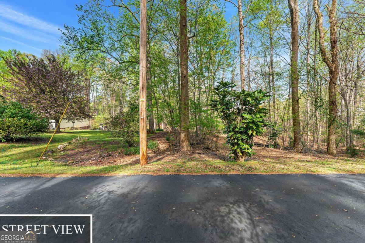 375 Rue Cezzan Property Photo 4